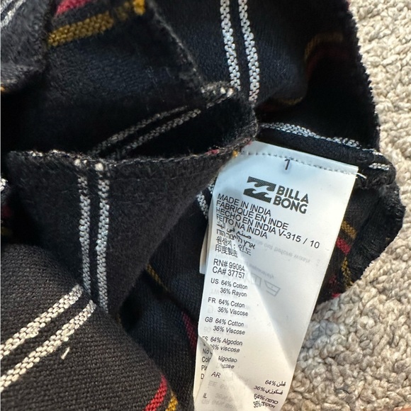 Billabong Play All Day Romper small black jumpsuit shorts long sleeve ruffle - Picture 13 of 13